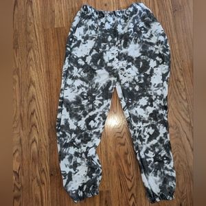Black and white tie dye sweatpants